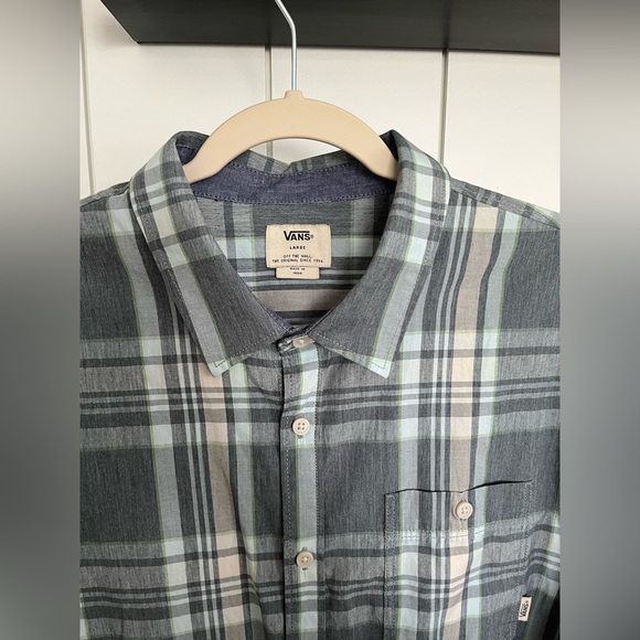 Vans Button Down Short Sleeve Size L - Picture 3 of 4